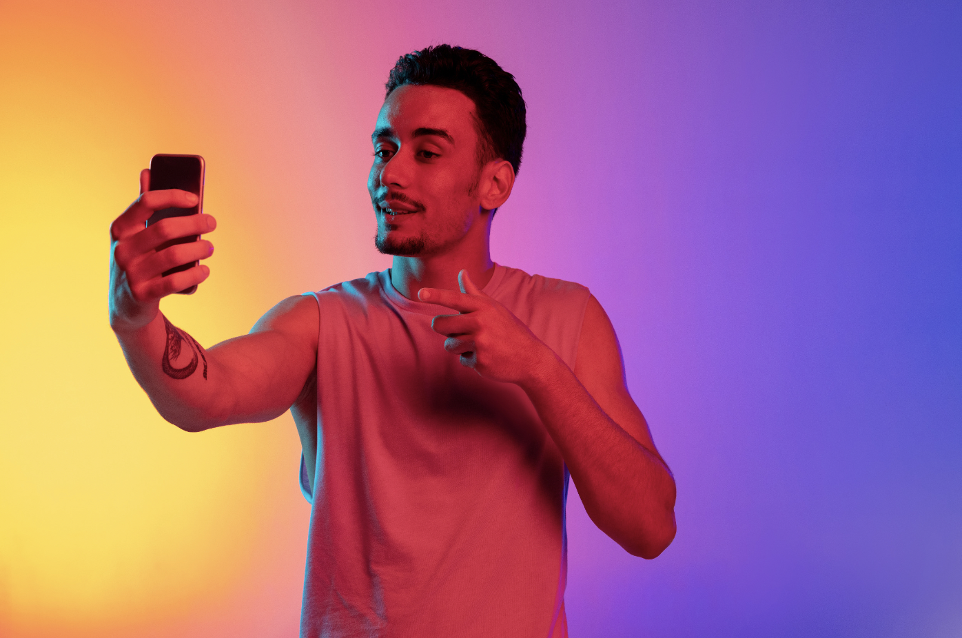 10 erreurs courantes à éviter sur les sites de rencontres gay