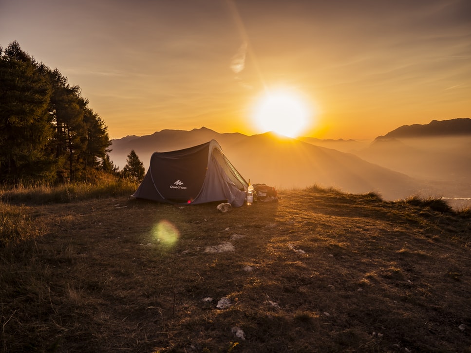 Le camping : une solution économique pour des vacances à Barcelone